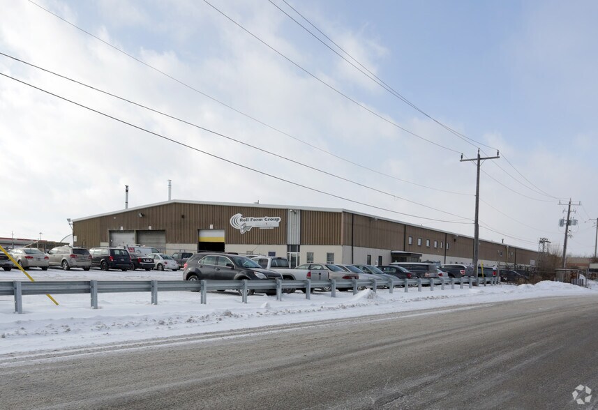 Primary Photo Of 950 Industrial Rd, Cambridge Warehouse For Lease