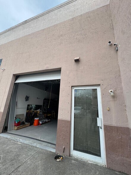 More Photos Of 13155 SW 123rd Ave, Miami Warehouse For Sale
