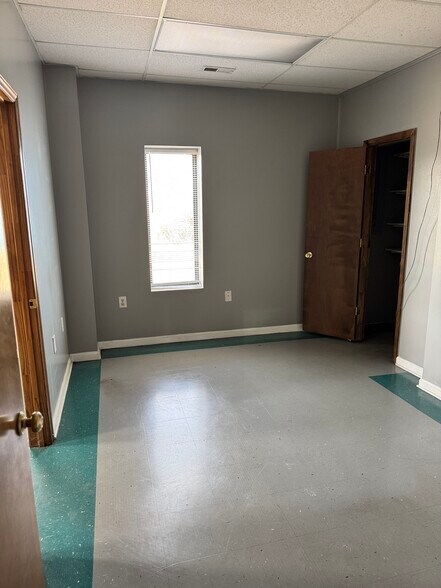 More Photos Of 1143 Airport Rd, Shelby Industrial For Lease