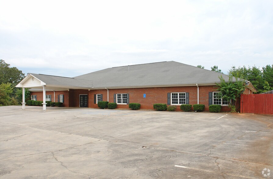 Primary Photo Of 216 E Felton Rd, Cartersville Daycare Center For Sale