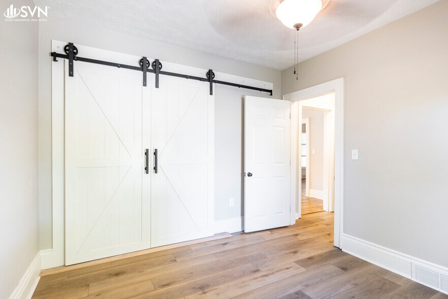 More Photos Of 2761 Lexington Rd, Richmond Office For Lease