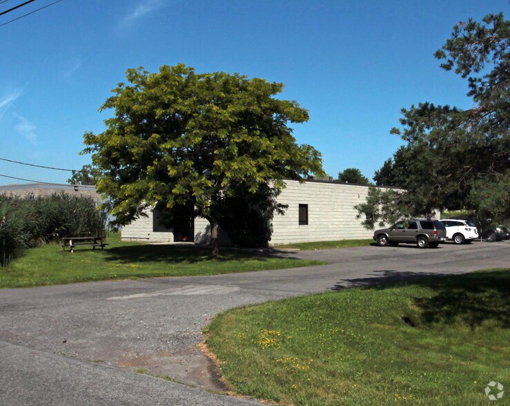 More Photos Of 139 Dwight Park Cir, Solvay Flex For Lease