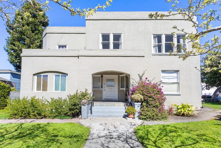 More Photos Of 1036 60th St, Emeryville Apartments For Sale