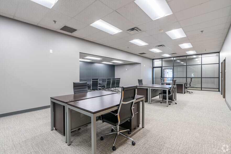 More Photos Of 3839 Forest Hill Irene Rd, Memphis Office For Lease