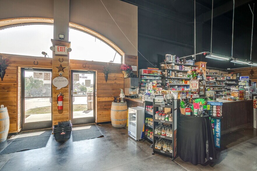 More Photos Of 1228 Ranger Hwy, Weatherford Freestanding For Sale