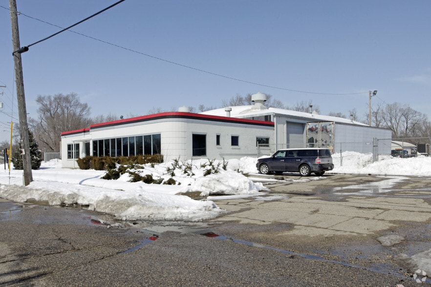 More Photos Of 1431 Manchester St, Beloit Warehouse For Lease