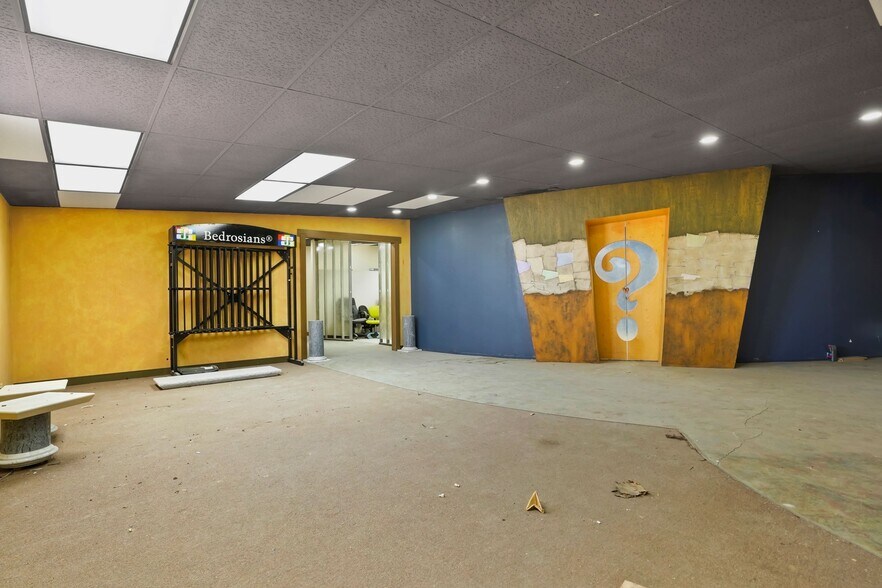 More Photos Of 3300 E 43rd Ave, Denver Manufacturing For Sale