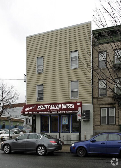 More Photos Of 1049 West Side Ave, Jersey City Apartments For Sale