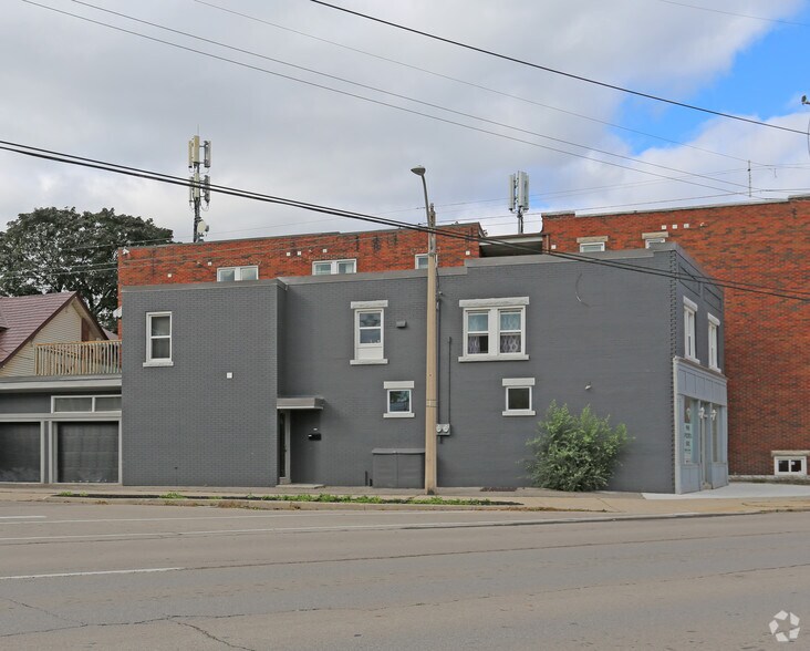 More Photos Of 1548 King St E, Hamilton Storefront Retail Residential For Lease