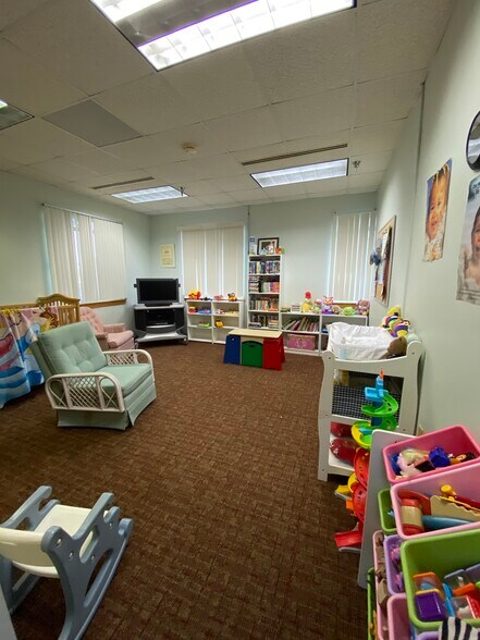 More Photos Of 2401 N Harbor City Blvd, Melbourne Schools For Sale