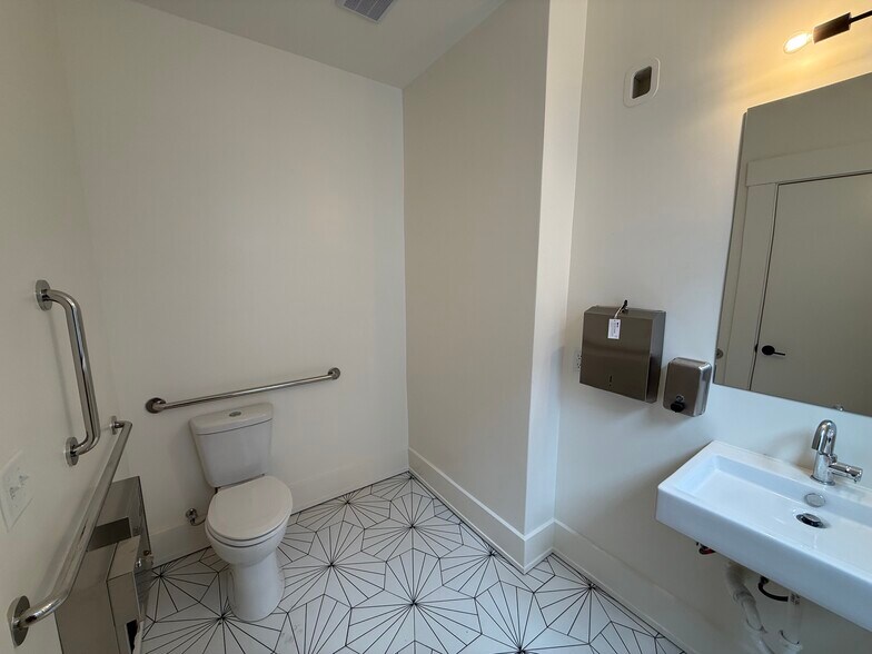 More Photos Of 1400 Walnut St, Cincinnati Apartments For Lease