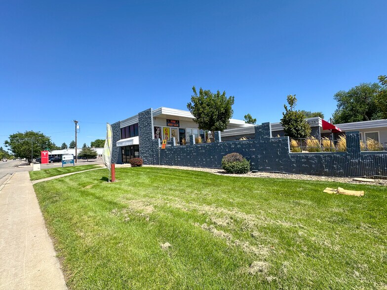 More Photos Of 1528 N Lincoln Ave, Loveland Office For Lease