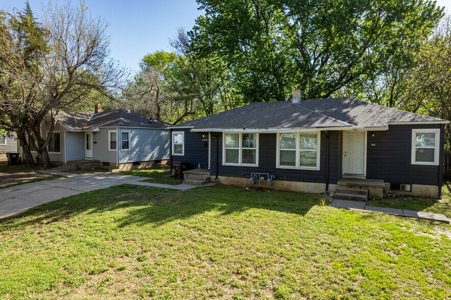 More Photos Of 2302 S Broadview St, Wichita Apartments For Sale