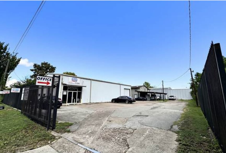 More Photos Of 1453 Hopper Rd, Houston Warehouse For Sale