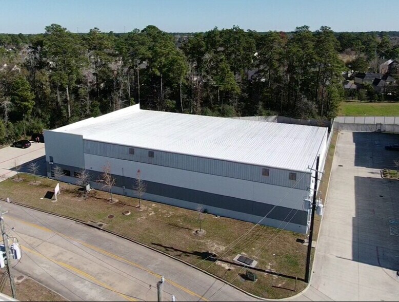 More Photos Of 20404 Whitewood Dr, Spring Warehouse For Lease