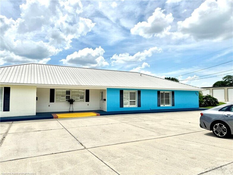 More Photos Of 900 Hillcrest Ave, Lake Placid General Retail For Lease