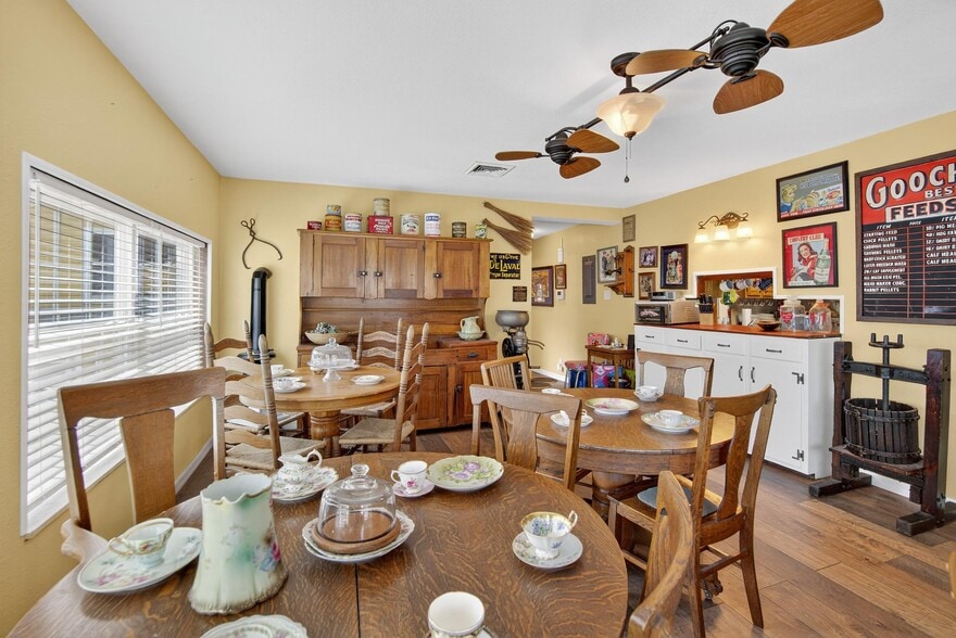 More Photos Of 805 N Wheeler St, Plant City Hospitality For Sale