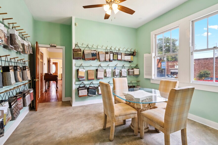 More Photos Of 8704 Oak St, New Orleans Office For Lease