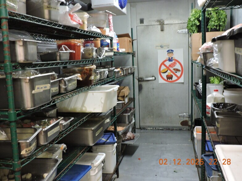 More Photos Of 5560 Gulfton Dr, Houston General Retail For Sale