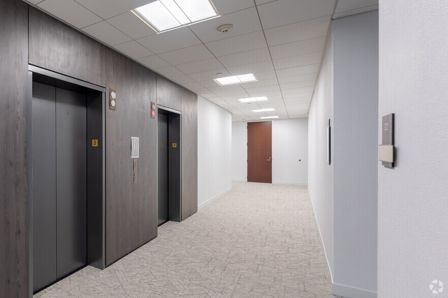 Photo of 3rd Floor Ste 2211/305