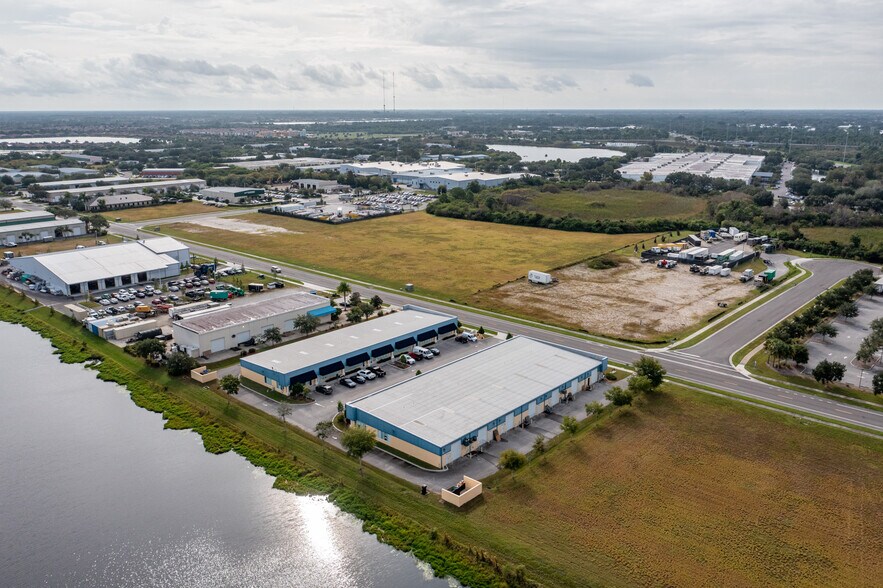 More Photos Of 188 Triple Diamond Blvd, Nokomis Warehouse For Sale