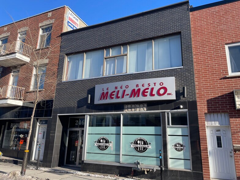 More Photos Of 2464-2466 St Bélanger, Montréal General Retail For Sale