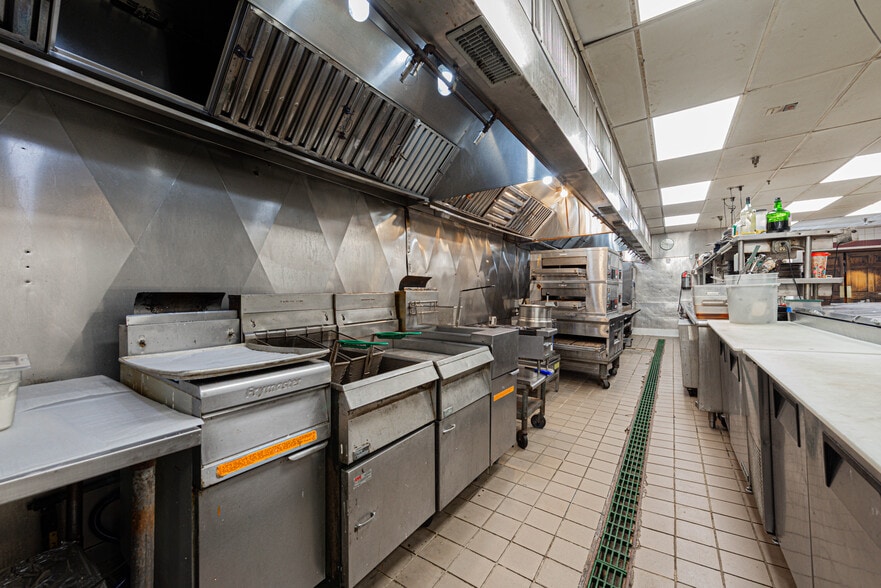 More Photos Of 14410 Coastal Hwy, Ocean City Restaurant For Sale