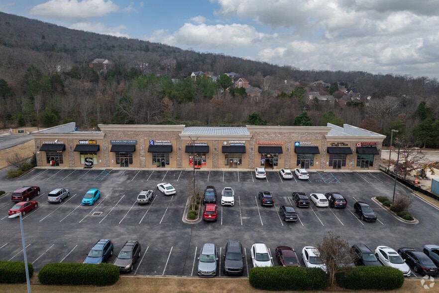 More Photos Of 2124 Cecil Ashburn Dr SE, Huntsville General Retail For Lease