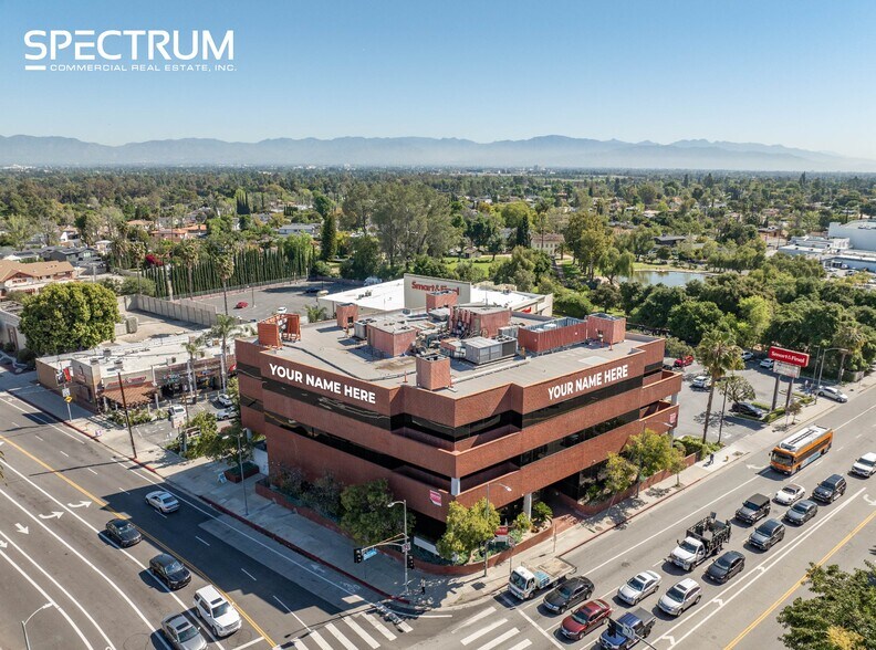 More Photos Of 16861 Ventura Blvd, Encino Office For Lease