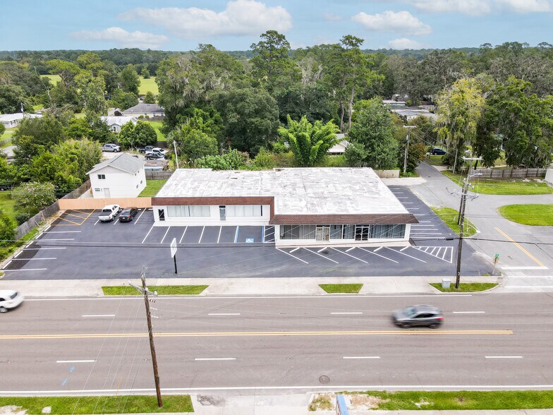 More Photos Of 2803 NW 6th St, Gainesville Freestanding For Lease