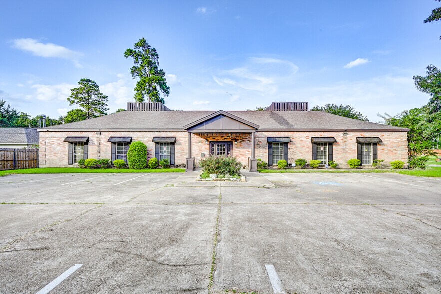 Primary Photo Of 14741 Pebble Bend Dr, Houston Loft Creative Space For Lease