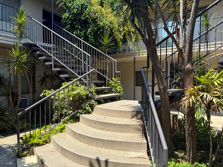 More Photos Of 920 N 1st, Alhambra Apartments For Sale