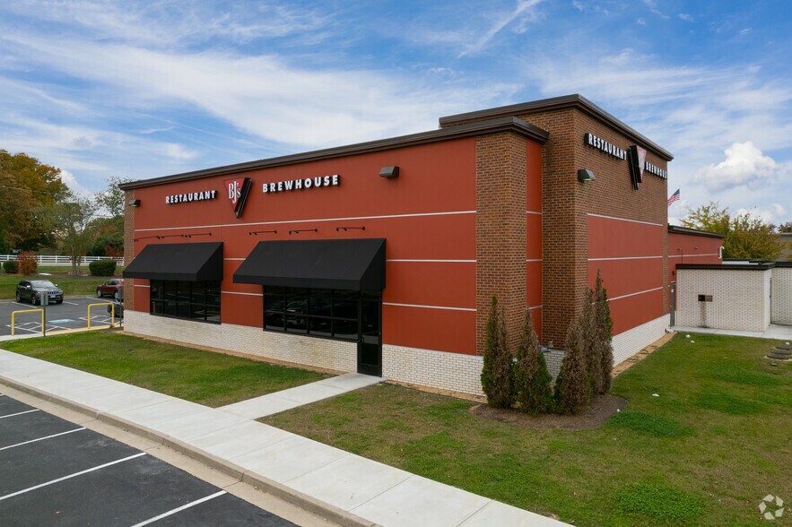 More Photos Of 202 Towne Center West Blvd, Richmond Unknown For Lease