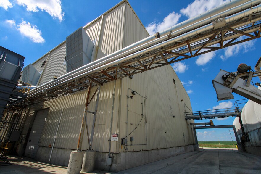 More Photos Of 6059 159th St, Galva Food Processing For Sale