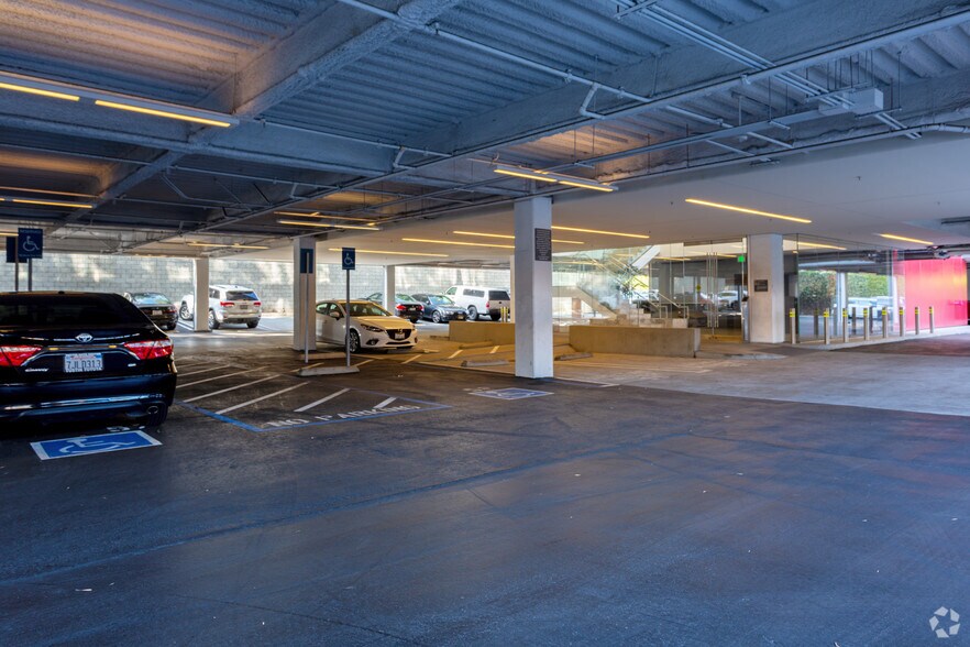 More Photos Of 1888 Rosecrans Ave, Manhattan Beach Office For Lease
