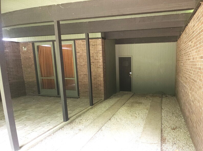 More Photos Of 12914 S 25th St, Bellevue Medical For Lease