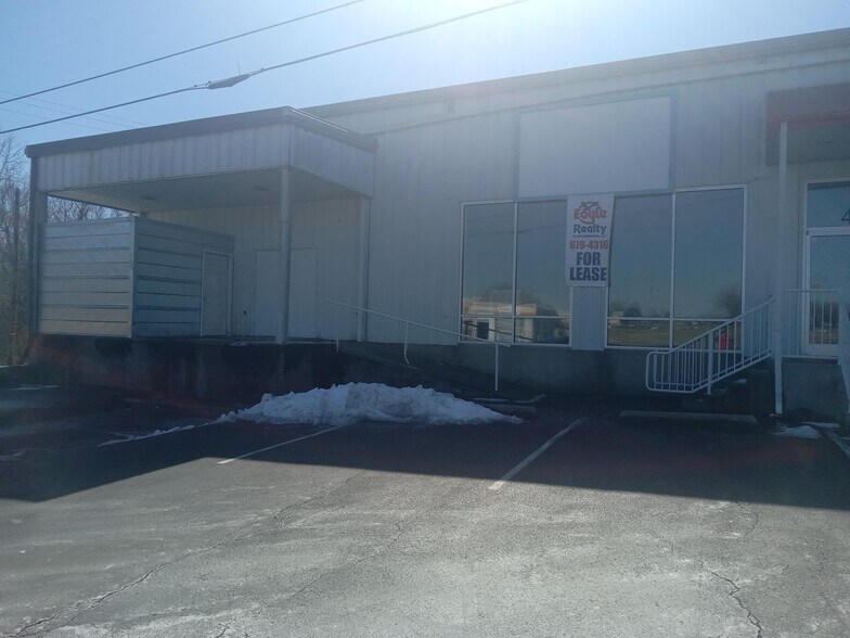 More Photos Of 4360 S Highway 27, Somerset Storefront For Lease
