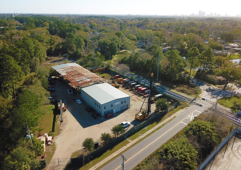 More Photos Of 5011 Vernon Rd, Jacksonville Manufacturing For Lease