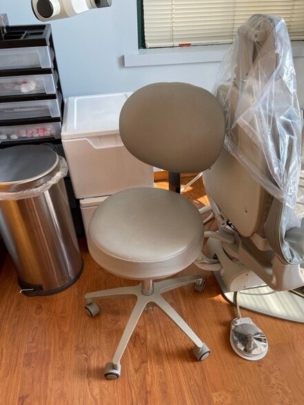 More Photos Of 111 N Wabash Ave, Chicago Office For Sale