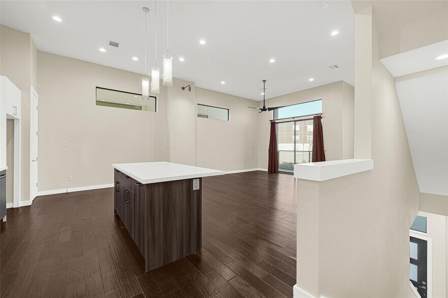 More Photos Of 2317 Eagle St, Houston Specialty For Sale
