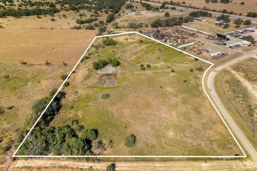 More Photos Of 1095 County Road 234, Giddings Land For Sale