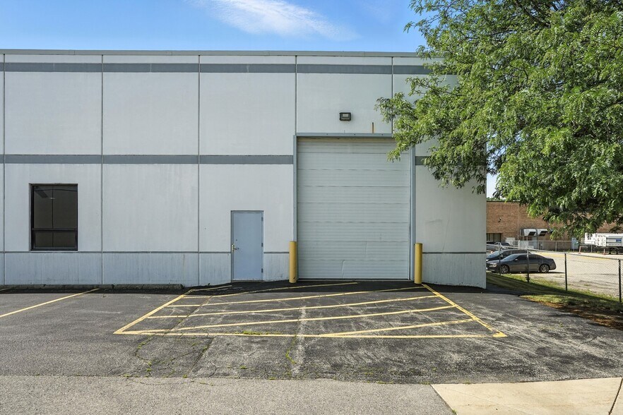 More Photos Of 8130 River Dr, Morton Grove Warehouse For Sale