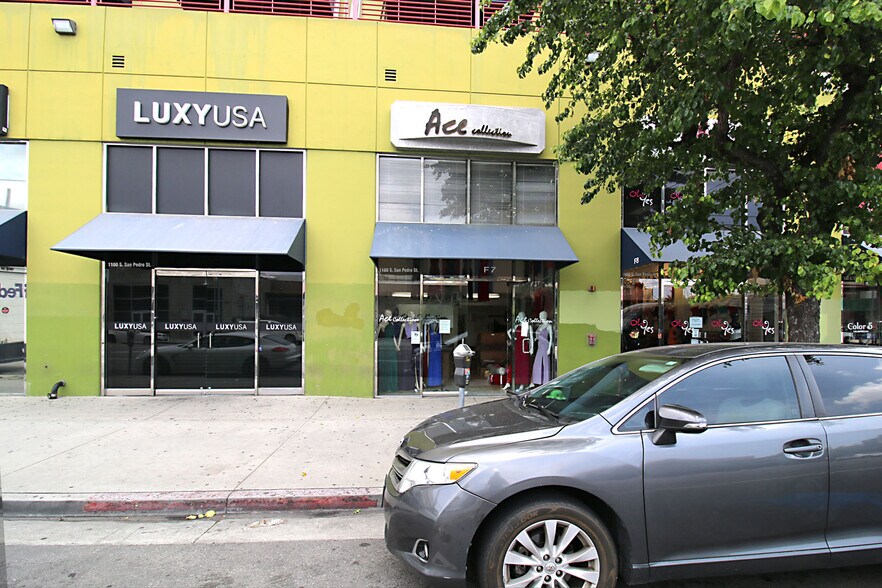 More Photos Of 1100 S San Pedro St, Los Angeles Storefront For Sale