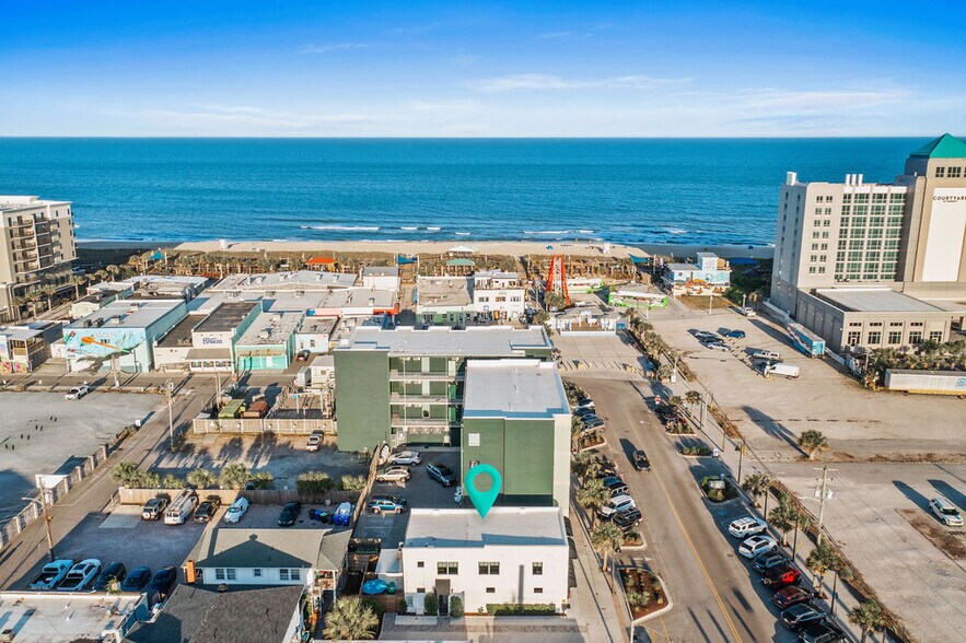 More Photos Of 112 Cape Fear Blvd, Carolina Beach Freestanding For Sale