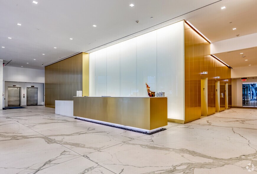 More Photos Of 360 Central Ave, Saint Petersburg Office For Lease