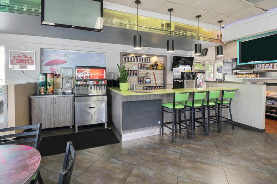 More Photos Of 750 W Sample Rd, Pompano Beach Fast Food For Lease