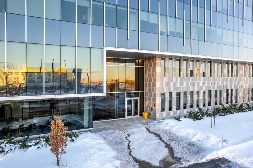 More Photos Of 2600 Boul Alfred-Nobel, Montréal Office For Lease