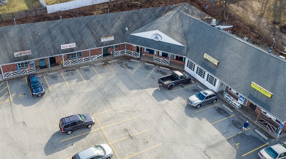 More Photos Of 23 Southwick St, Feeding Hills Office For Lease