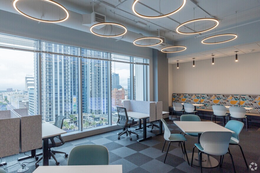 More Photos Of 333 S Garland Ave, Orlando Office For Lease