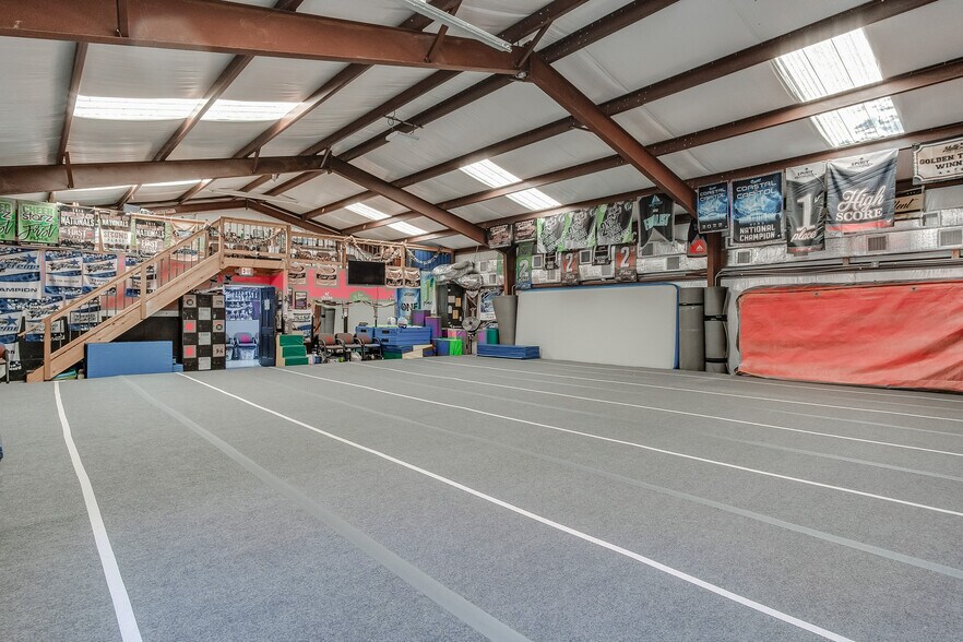 More Photos Of 21532 National Pike, Boonsboro Industrial For Lease